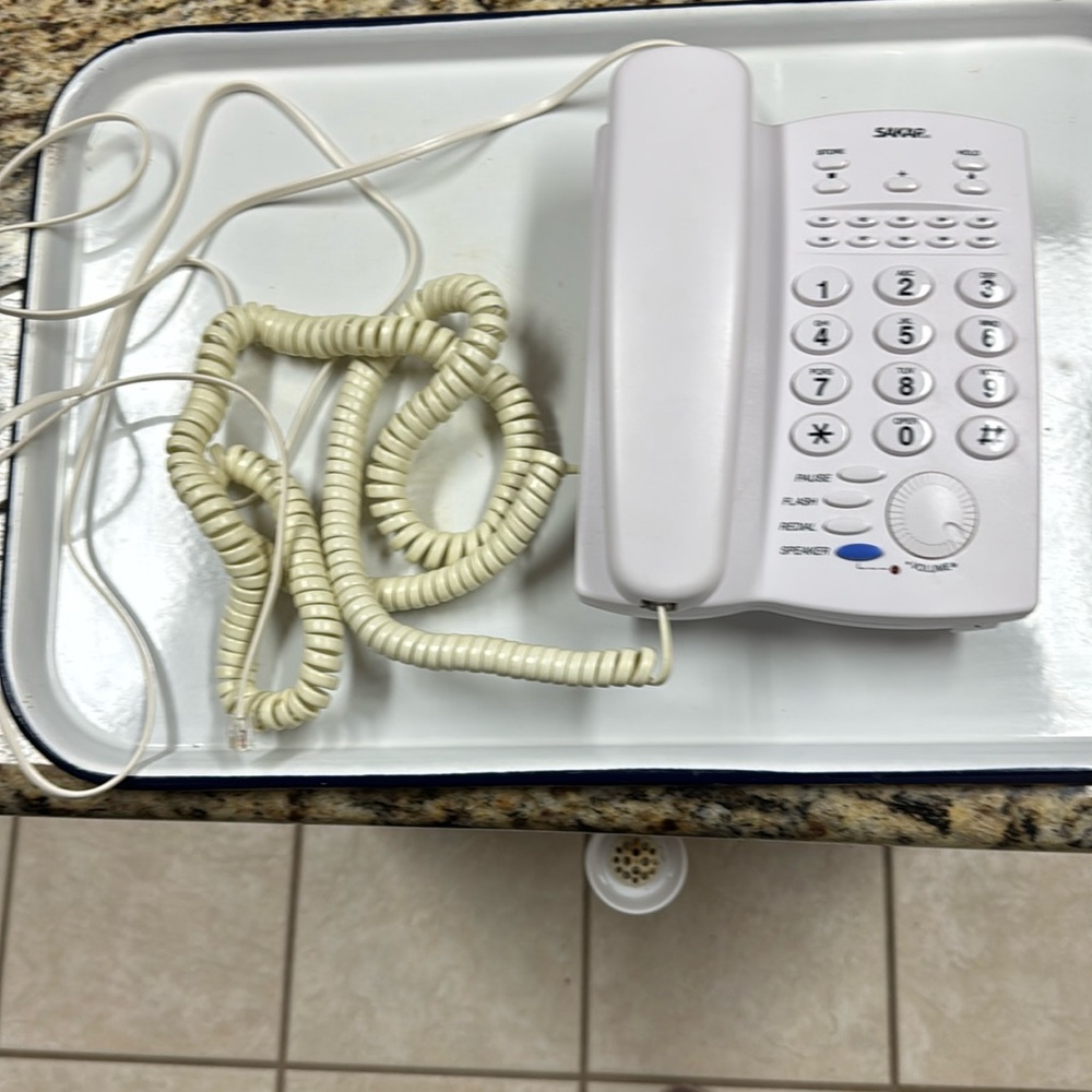 Sakar Retro Desk or Wall Phone With Long Cord